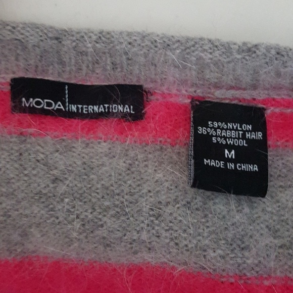 MODA‎ International - Pink & Gray Angora Sweater - Picture 6 of 6